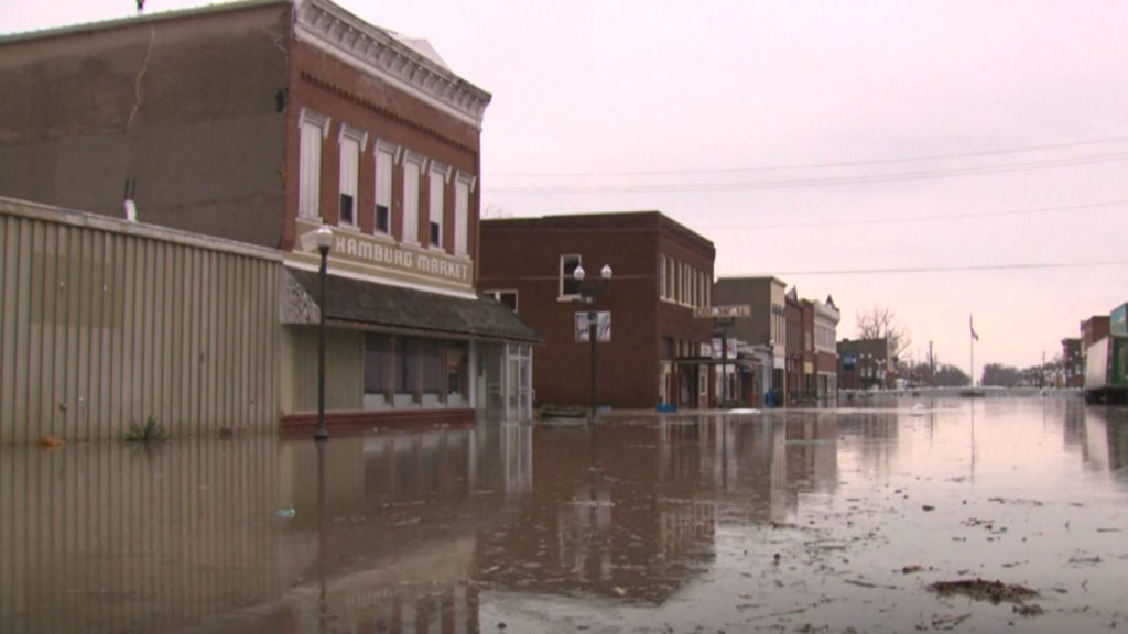 Iowa governor requests 1.6 billion for flood damage